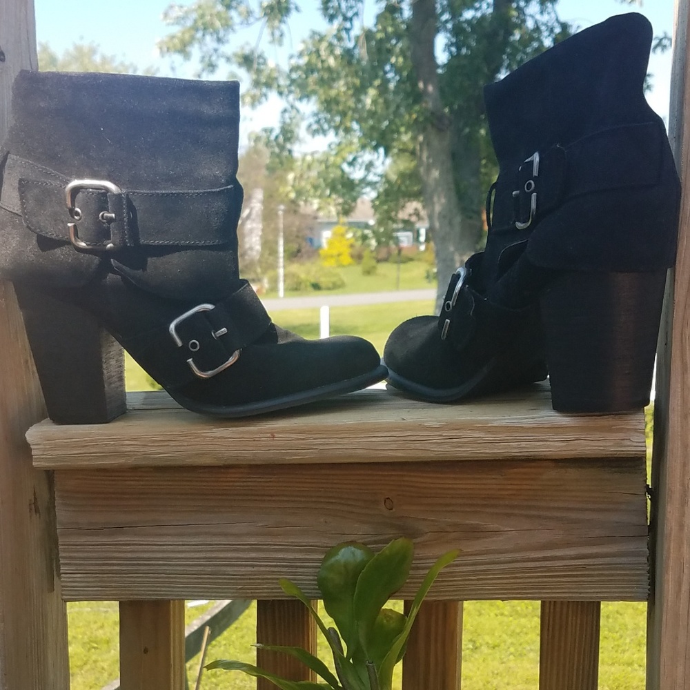 Steve Madden boots